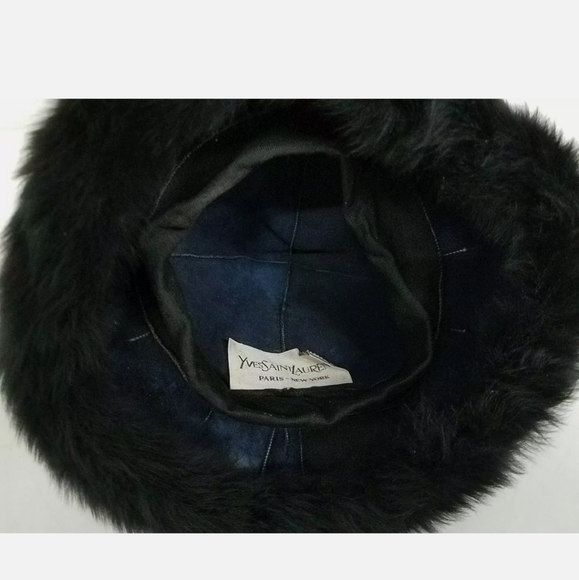 Yves Saint Laurent Black Faux Fur on Suede - Picture 6 of 8